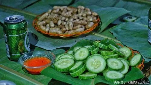 云南傣族网红吃瓜,云南傣族风情美食之旅