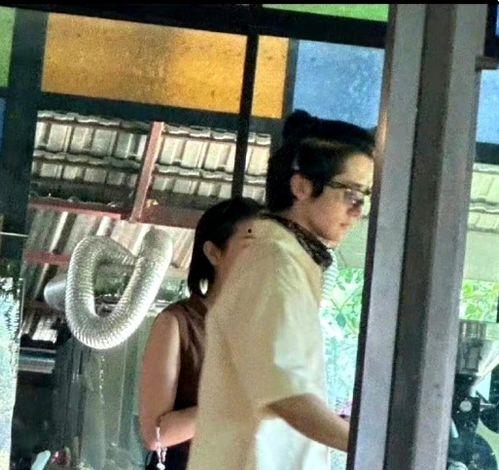 塌房网红吃瓜视频