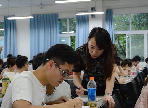 无锡教师最新吃瓜事件网红,网络热议背后的真相揭晓